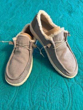 Hey Dude Wendy Corduroy Slip-On Shoes in Grey with Cream Sherpa